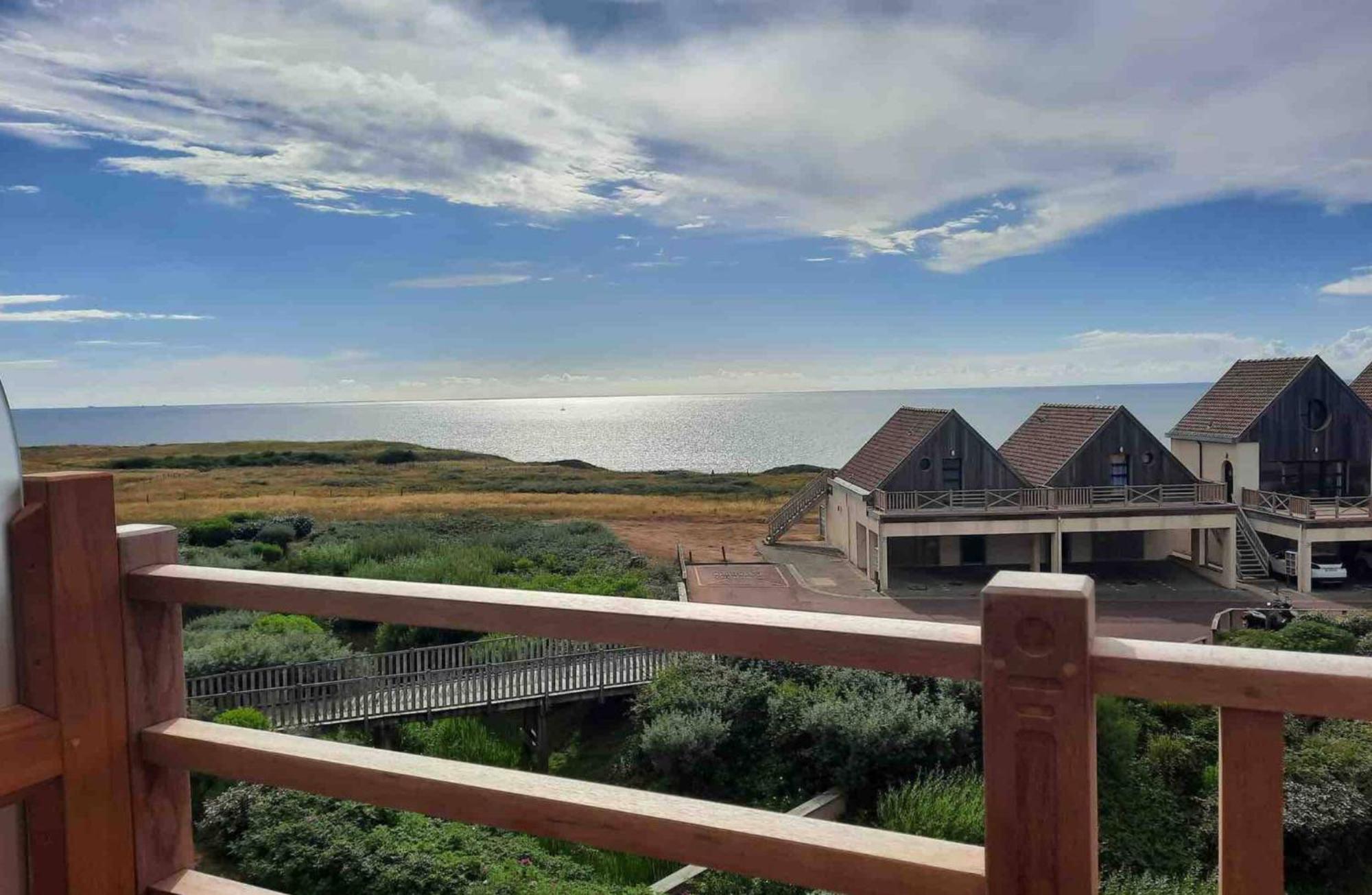 Le 246 - Duplex Face A La Mer Pour 4 Personnes, Wifi, Tv Full Sat, Parking Wimereux Exterior foto
